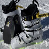 RECENZE: Jak Sidas závodní vložky do lyžařských bot a Power Strap vylepší váš lyžařský styl a zážitek na svahu