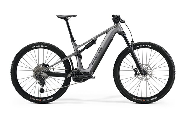 MERIDA eONE-FORTY 475 Gunmetal Grey (Black)