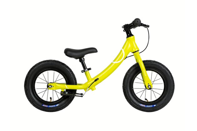 Odrážedlo PELLS One Evo Yellow vada laku