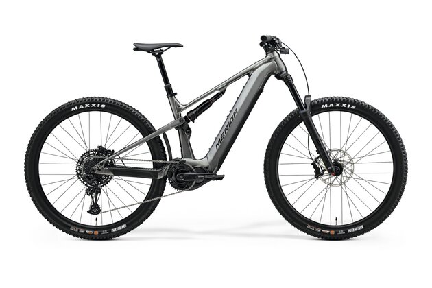 MERIDA eONE-FORTY 675 Gunmetal Grey (Black)