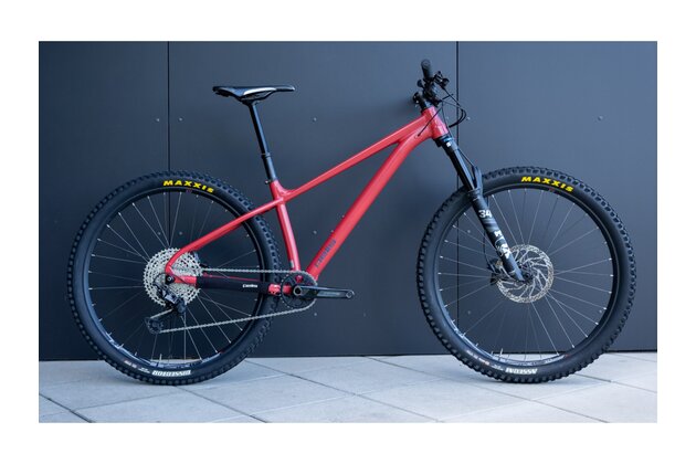 PELLS Root 1 Brick Red