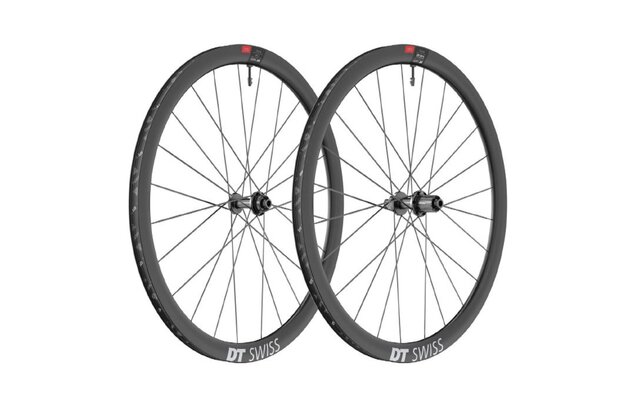 Zapletená kola DT SWISS ARC 1100 Dicut 38 DBCL