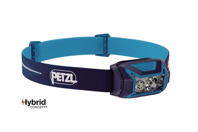 Čelovka PETZL Actik Core Blue 2025
