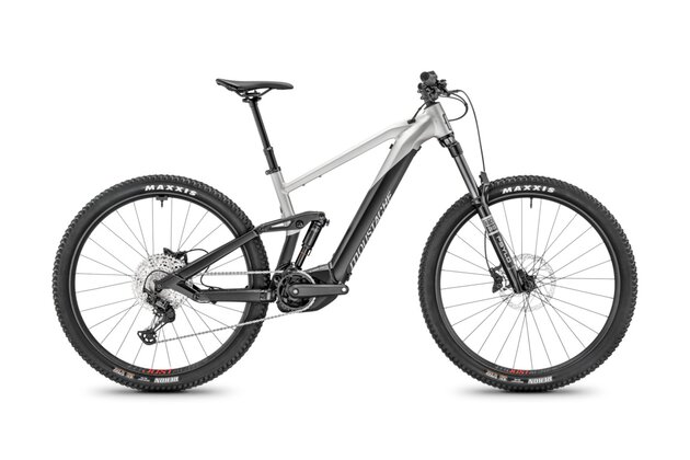 MOUSTACHE Samedi 29 Trail 150.4 Metalic Silver