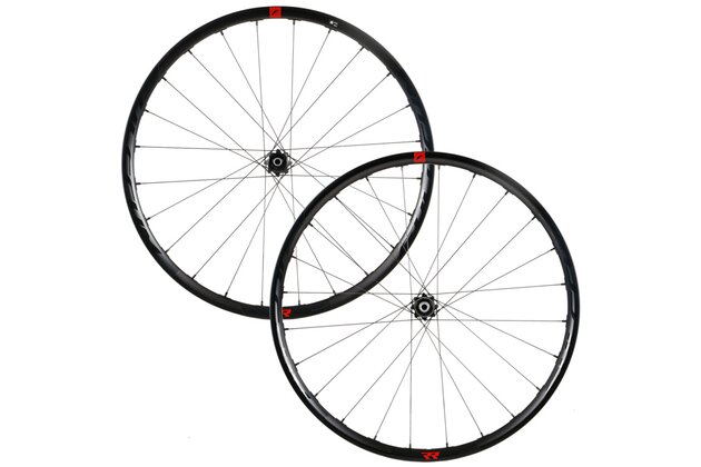 Sada kol FULCRUM Rapid Red 300 28“