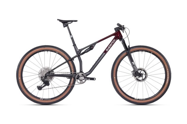 SUPERIOR XF 9.9 Team Red Carbon/Matte Carbon