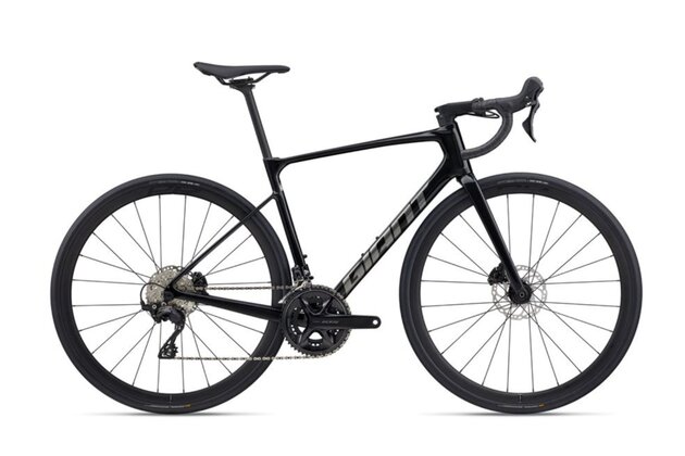 GIANT Defy Advanced 2 Abyss Black