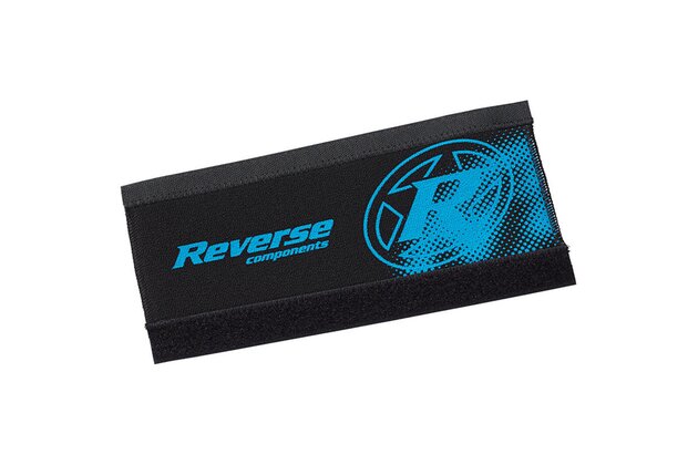 Neoprénový chránič pod řetěz Reverse Black/Light Blue