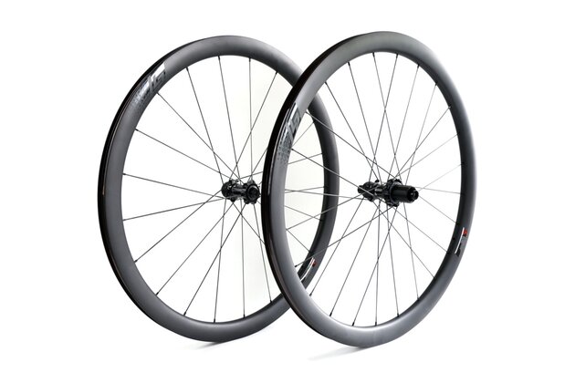 Zapletená kola LAPIERRE Road Disc 38 Carbon TL