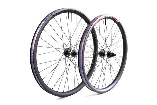 Zapletená kola MAX1 Enduro 38 Carbon 29/27,5