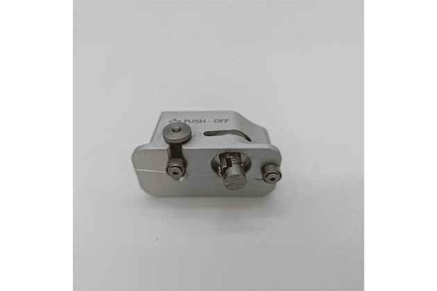 Nástroj SNOWGLIDE na odstraňování plastů/zikralů z bočních hran