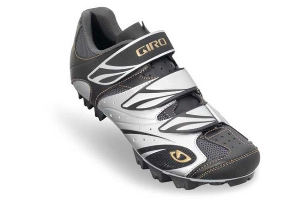 GIRO REVA, model 2013